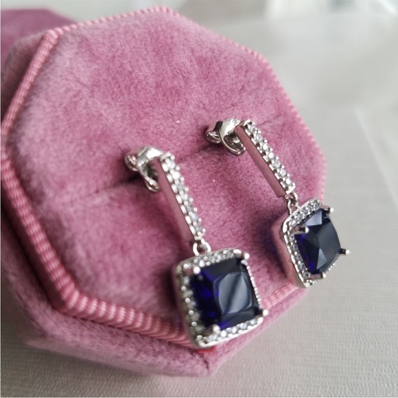 Swarovski Elements 925 Sterling Silver Blue Sapphire Solitaire Earrings NEW - Picture 1 of 7